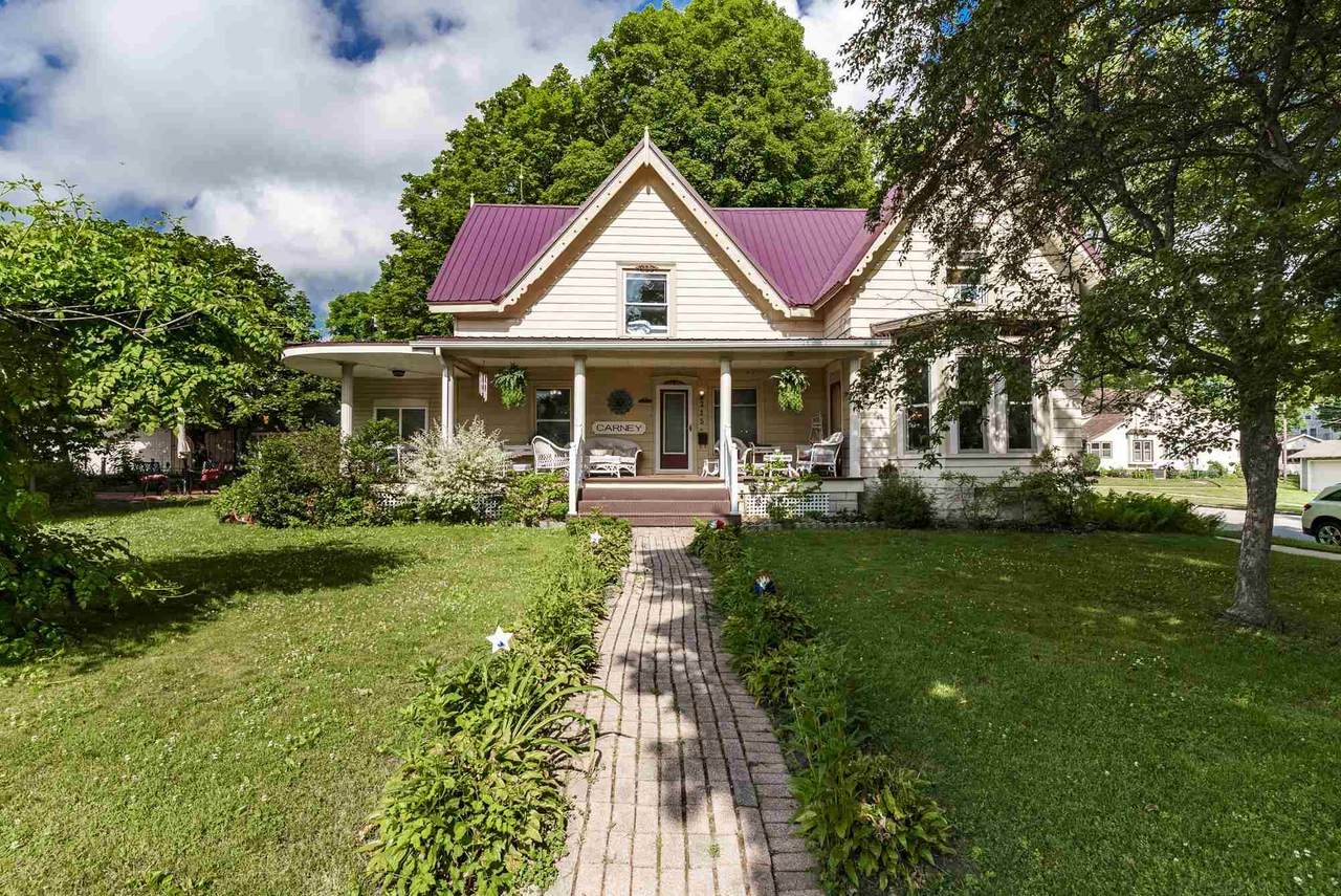215 Detroit Street - Photo 1