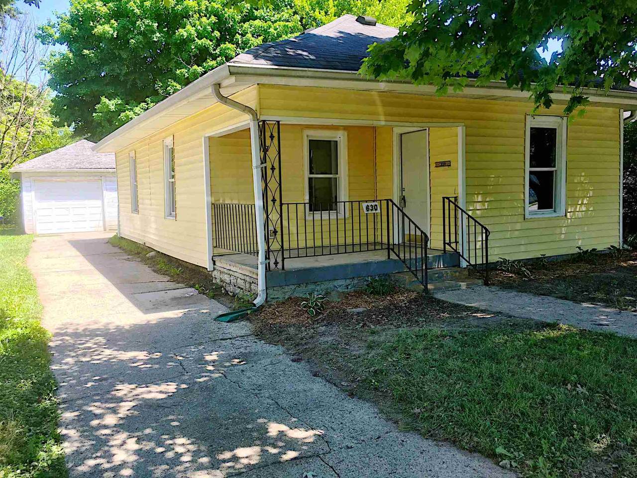 630 22nd Street - Photo 1