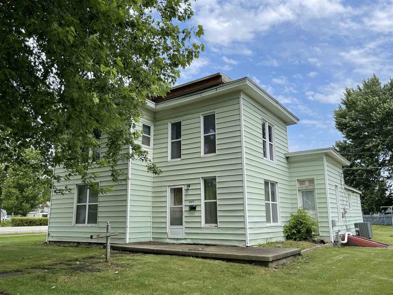 351 Oak Street - Photo 1