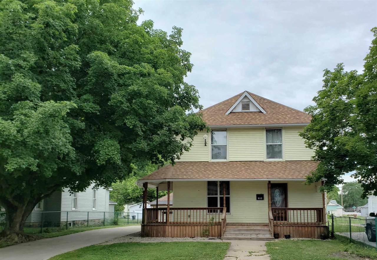 318 Railroad Street - Photo 1