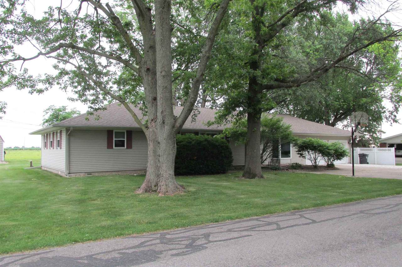 903 James Avenue - Photo 1