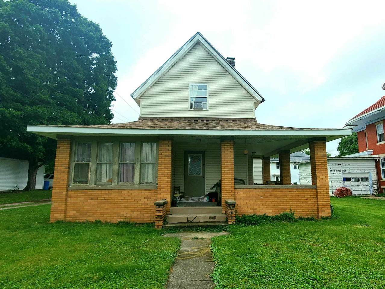 405 5th Street - Photo 1