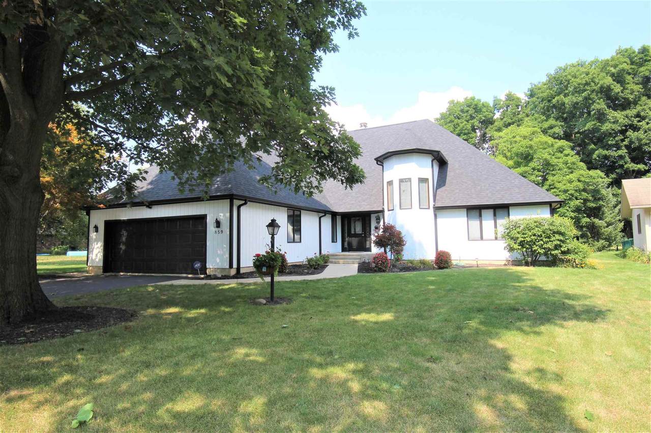 859 Forest Drive - Photo 1
