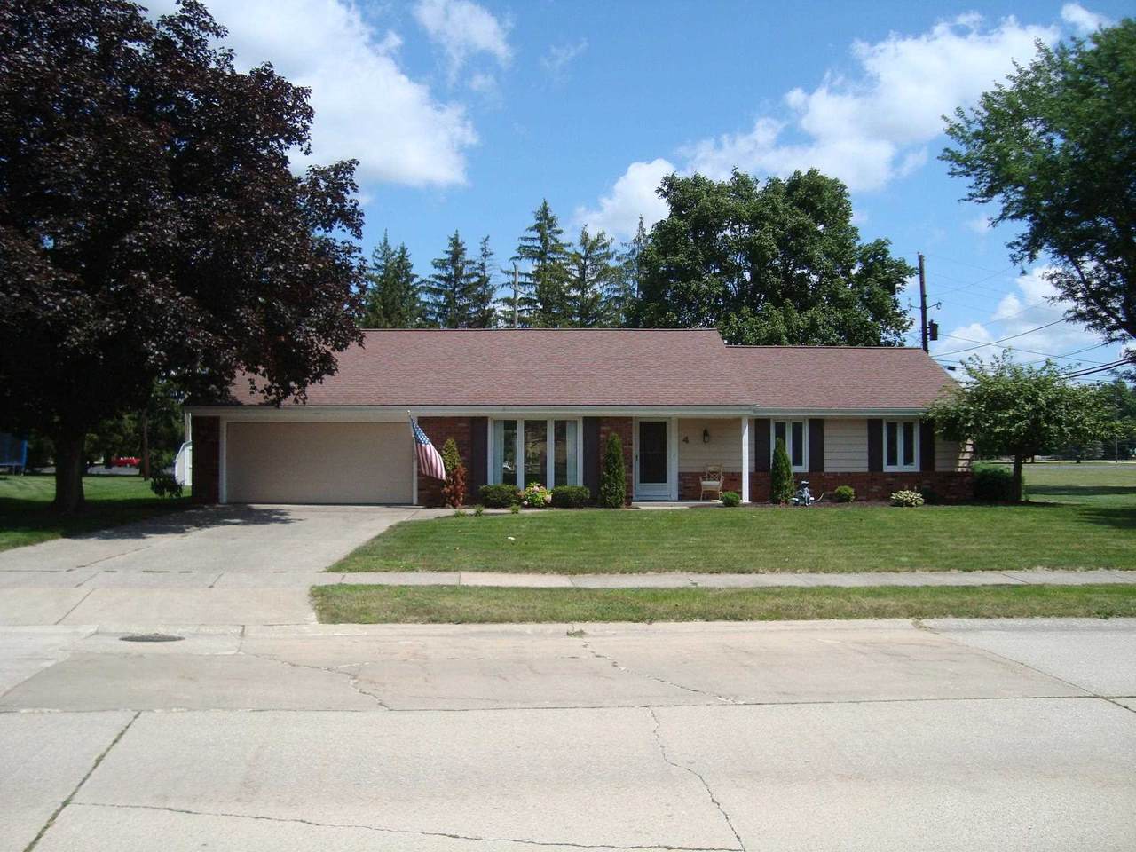 4 Northway Drive - Photo 1