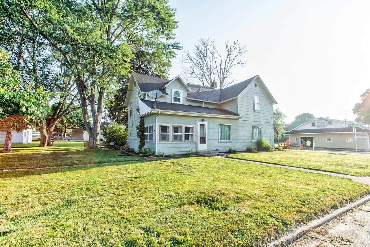 750 Maple Street - Photo 1