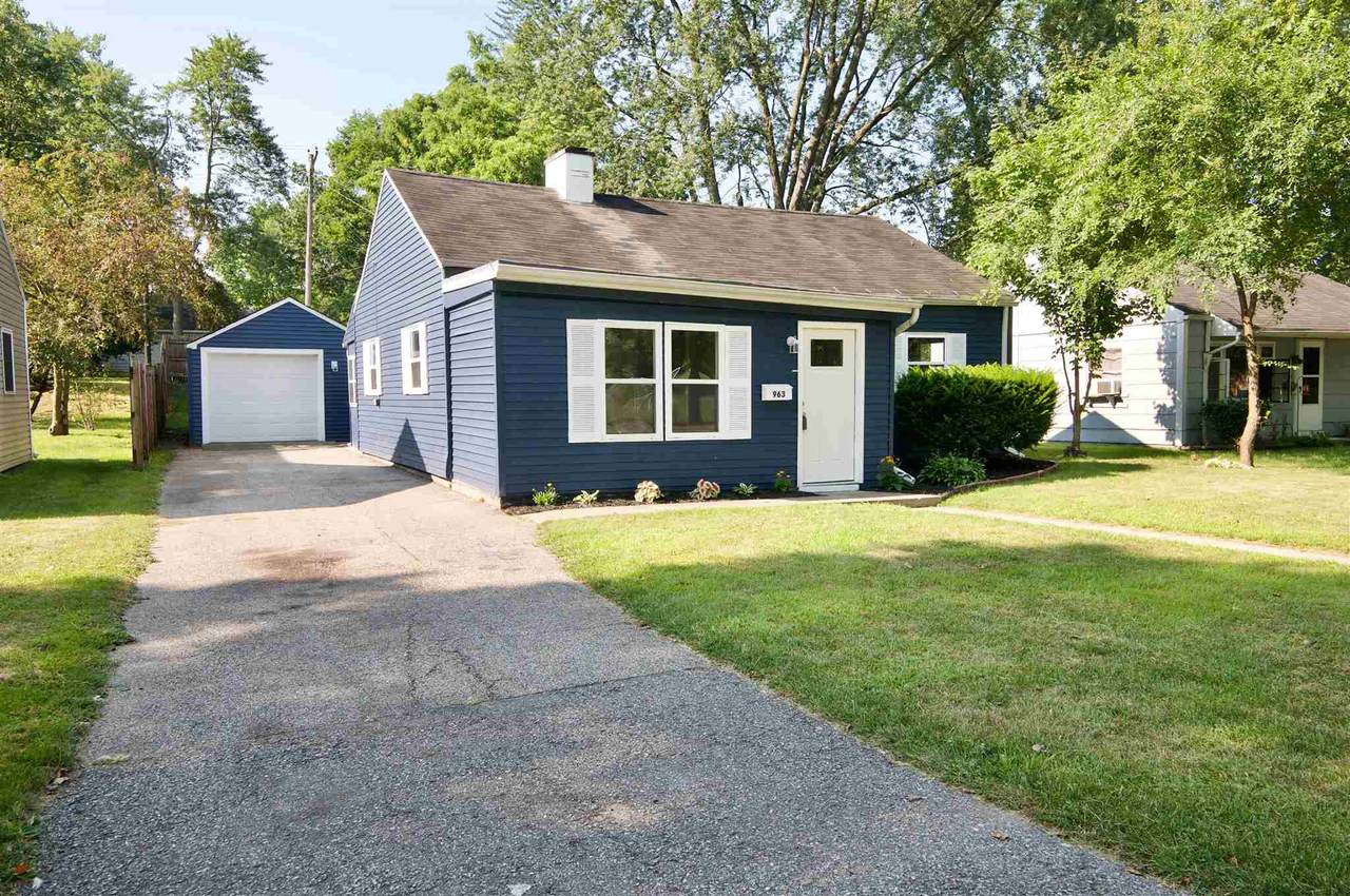 963 Mcdonald Street - Photo 1