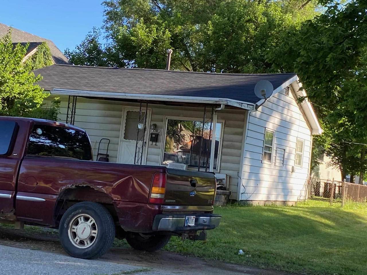 1820 Woodlawn Avenue - Photo 1