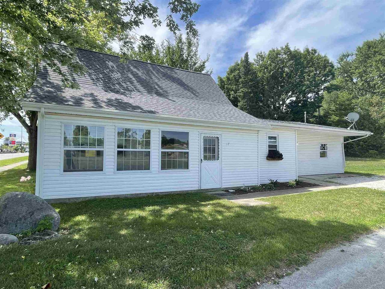17 Montgomery Street - Photo 1