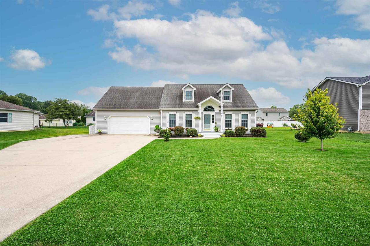 605 Nokomis Drive - Photo 1