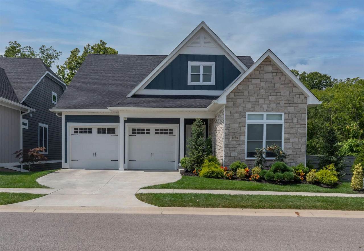 1570 Hathaway Court - Photo 1