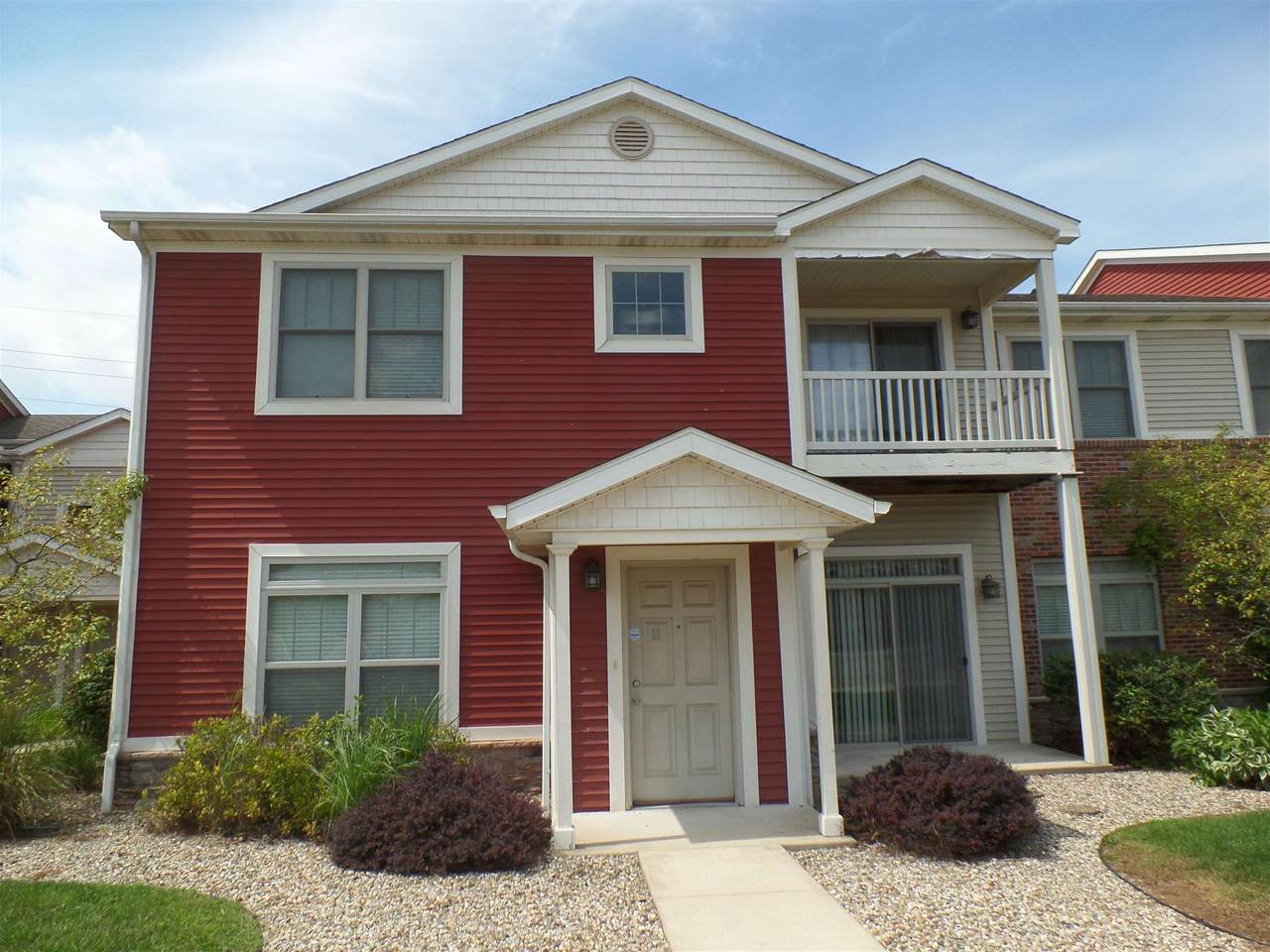 5625 Irish Way - Photo 1