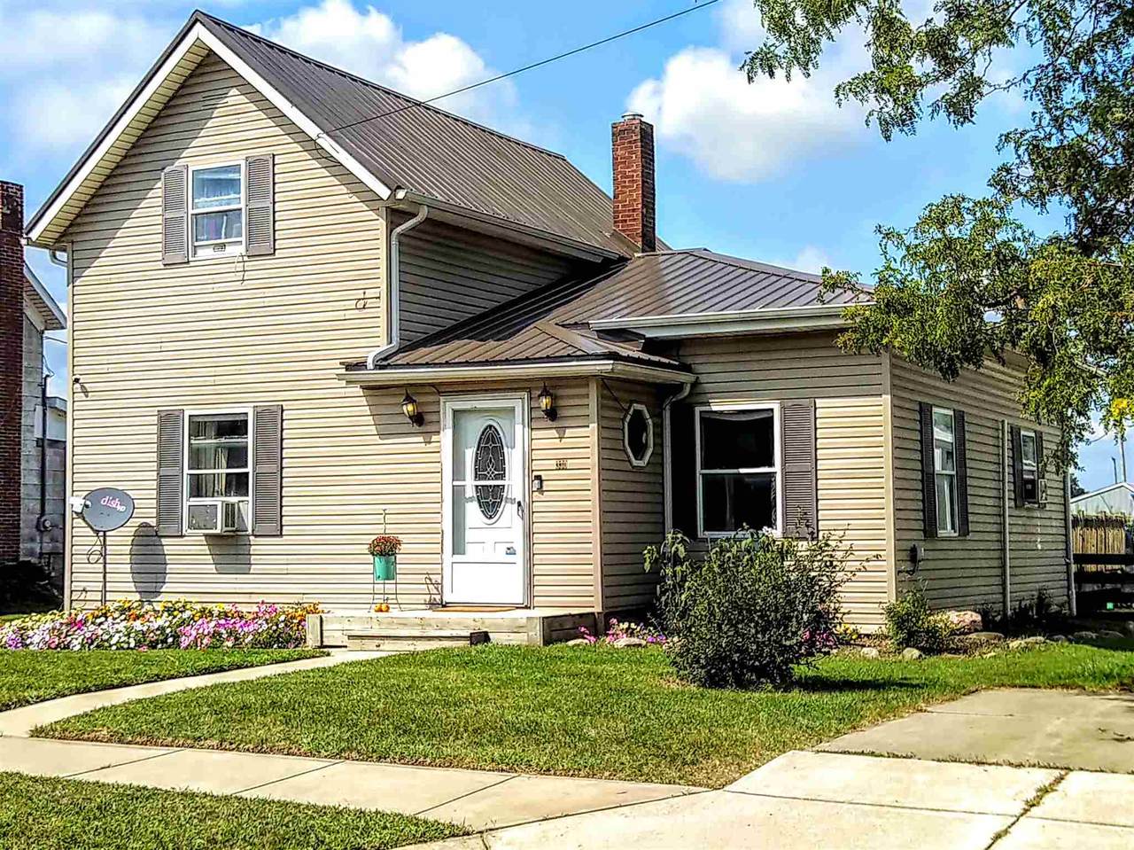 330 Middlebury Street - Photo 1