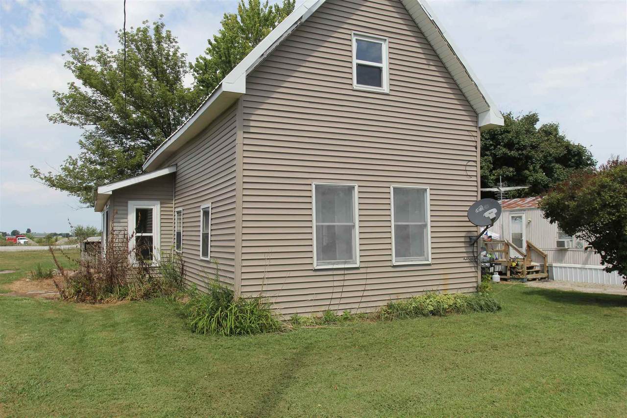 208 8th Street - Photo 1