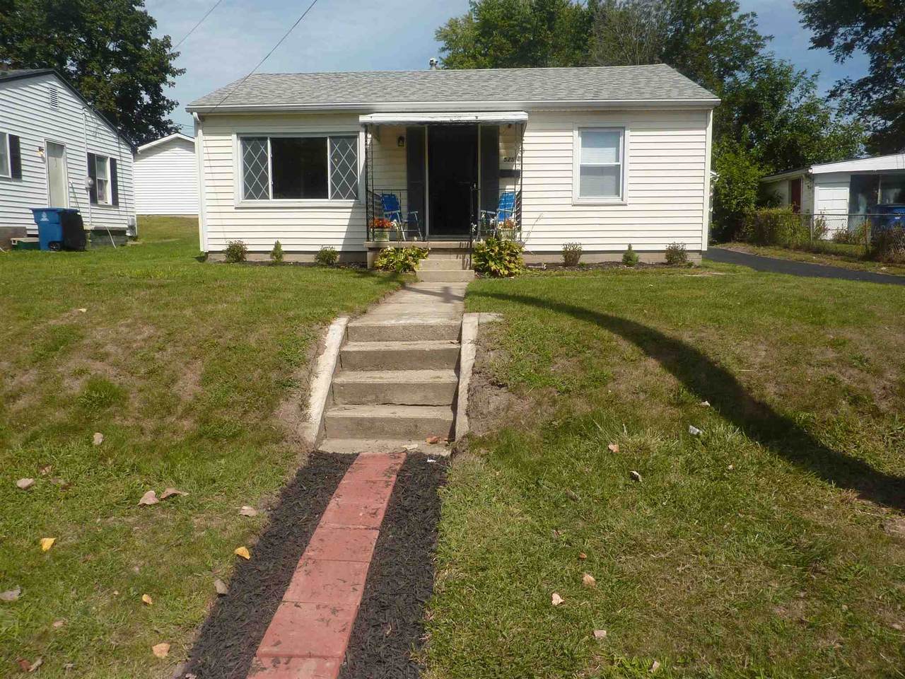 525 Charles Street - Photo 1