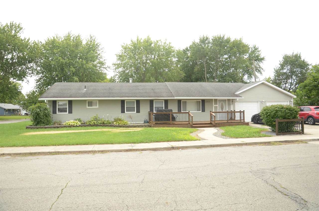 1707 Columbus Boulevard - Photo 1