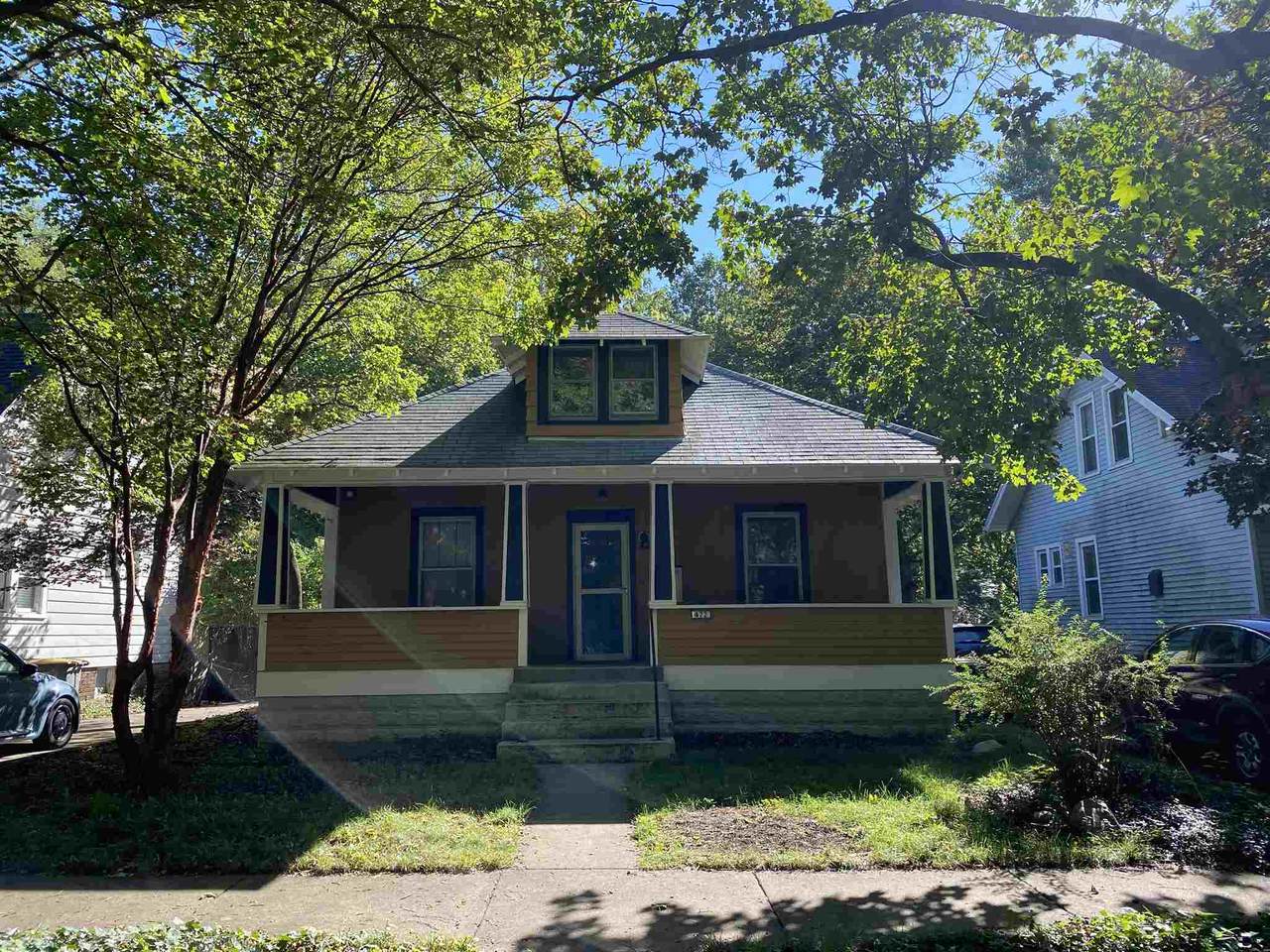 472 Maple Street - Photo 1