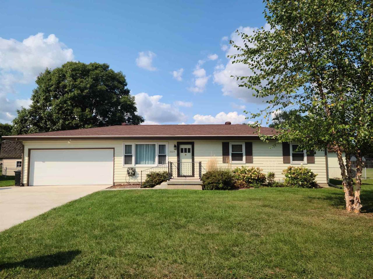 3604 Donna Drive - Photo 1