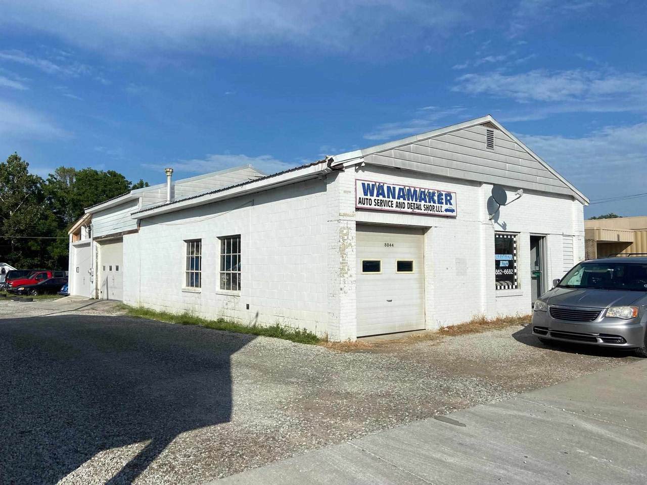 8844 Southeastern Avenue - Photo 1