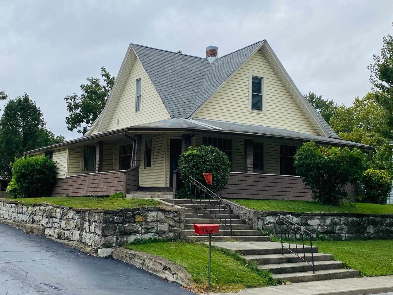 217 Matilda Street - Photo 1