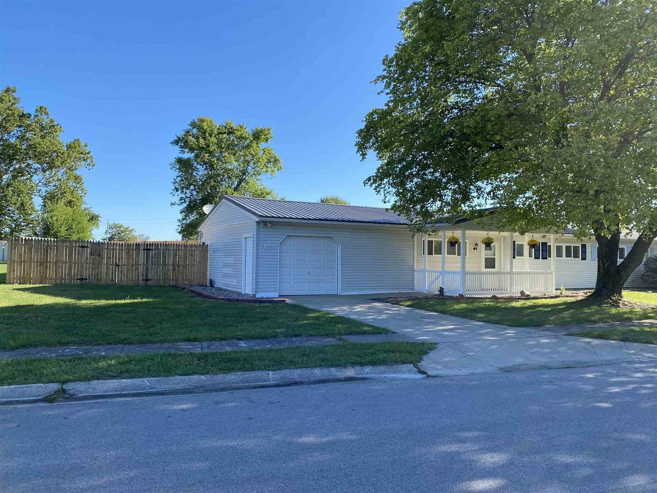 1520 Forbes Avenue - Photo 1