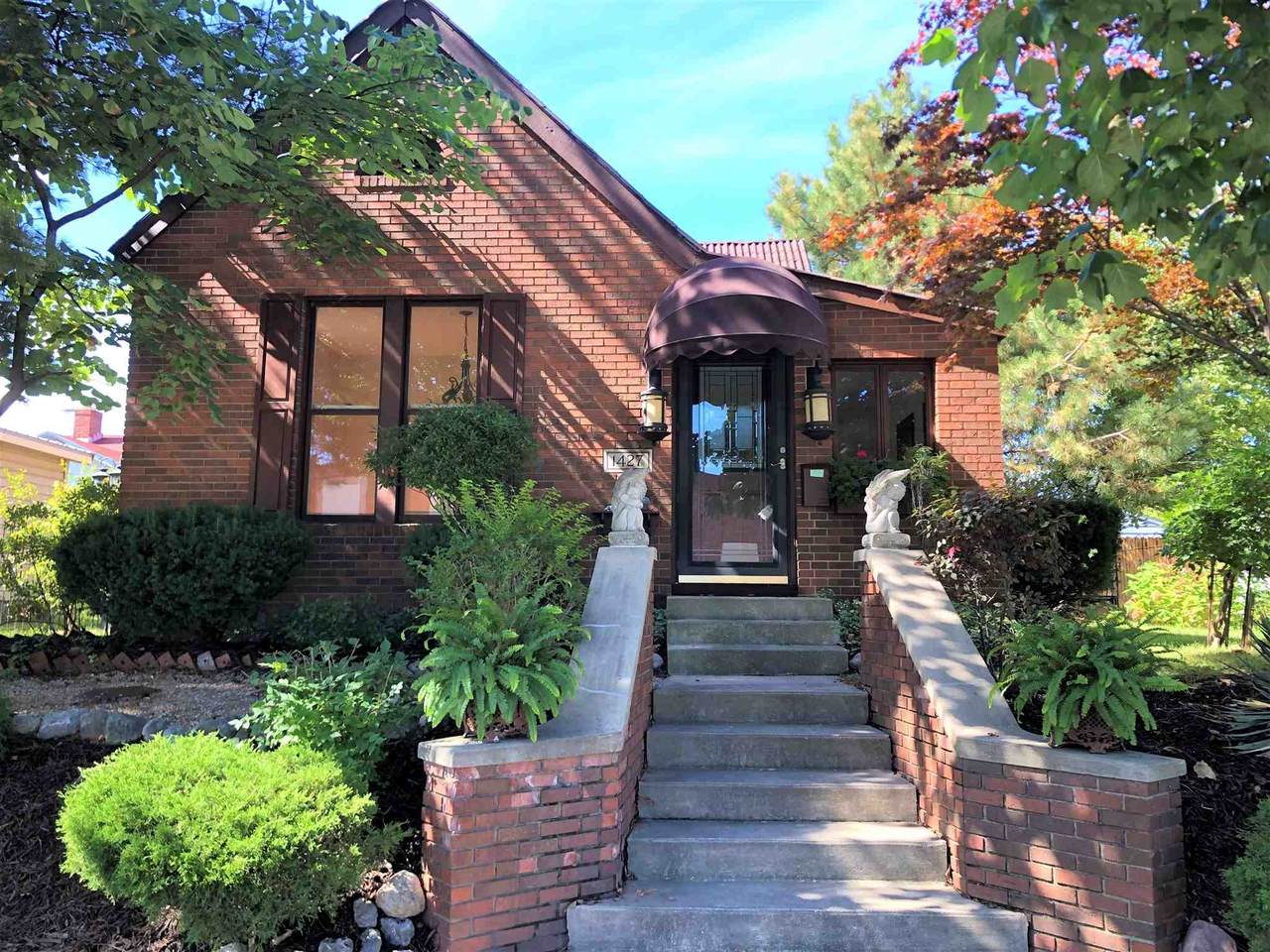 1427 Union Street - Photo 1