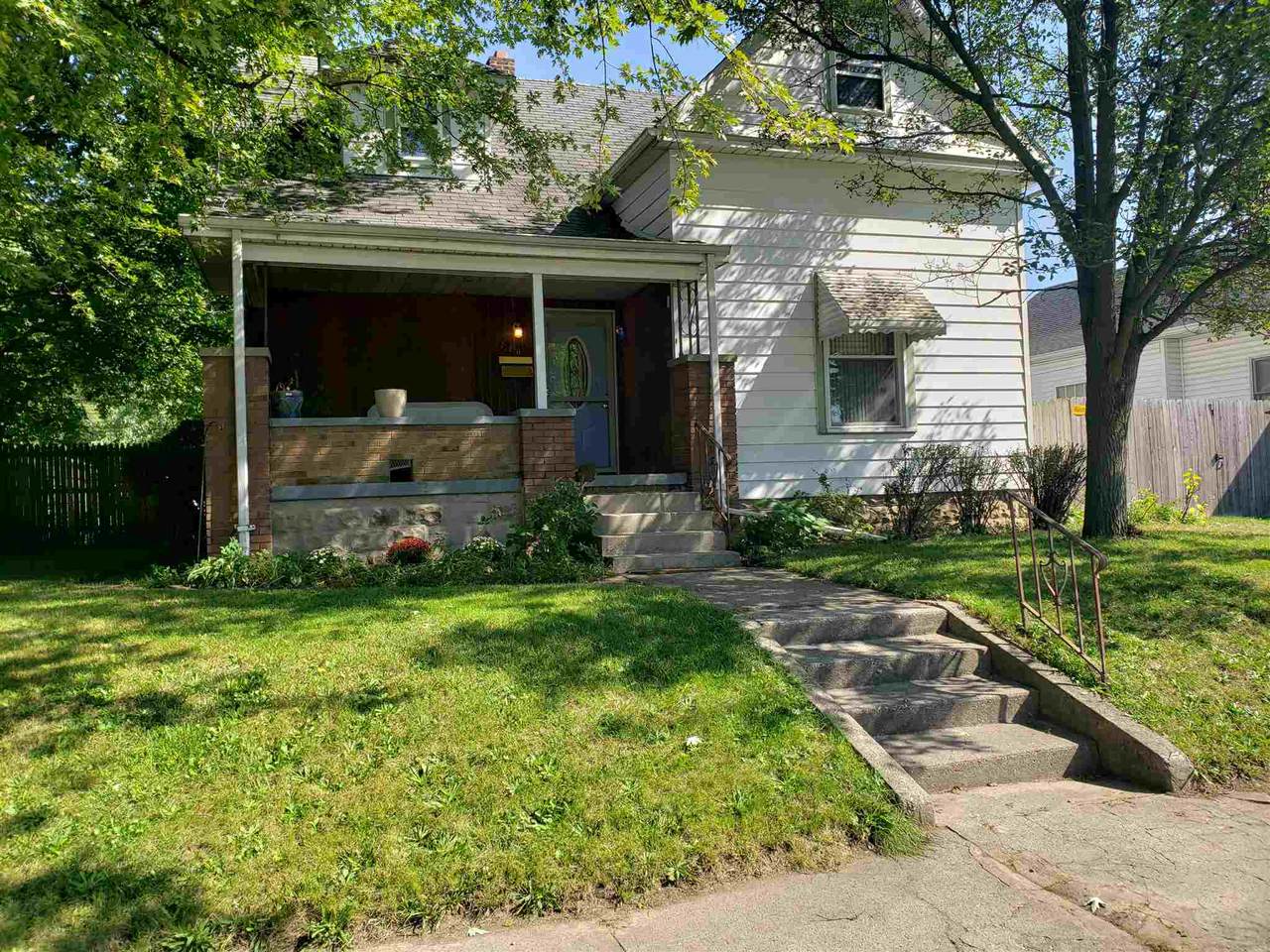 720 Indiana Street - Photo 1