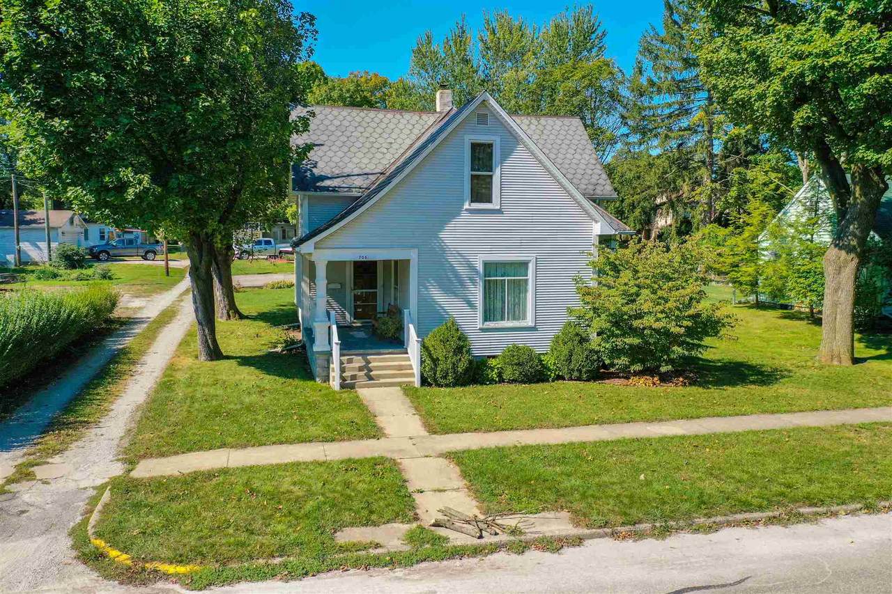 706 Bond Street - Photo 1