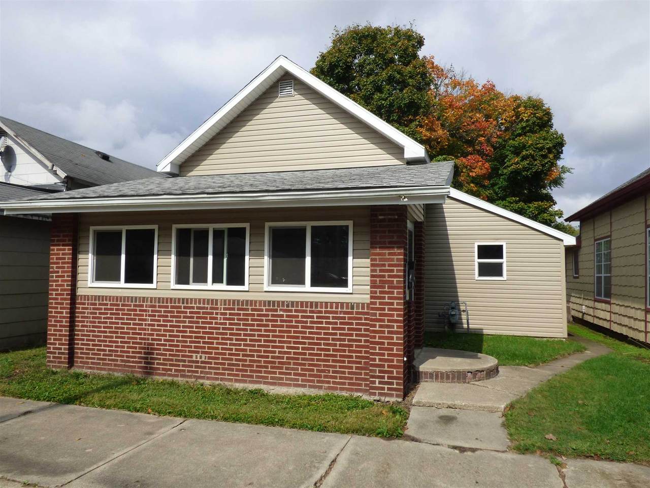 306 Green Street - Photo 1