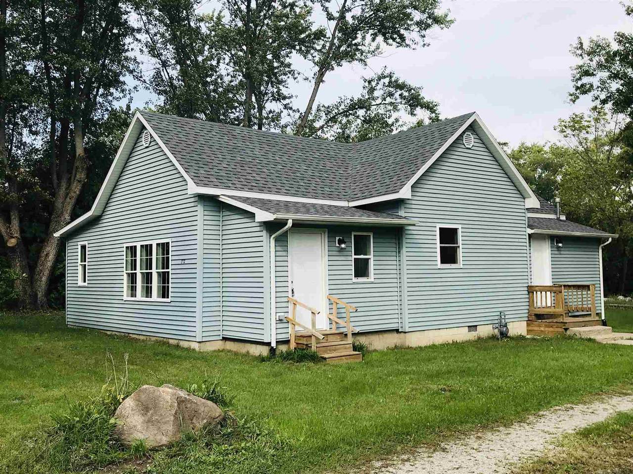 408 Maple Street - Photo 1