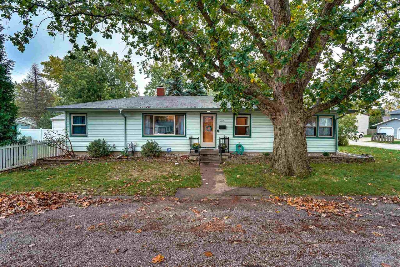 1015 23rd Street - Photo 1