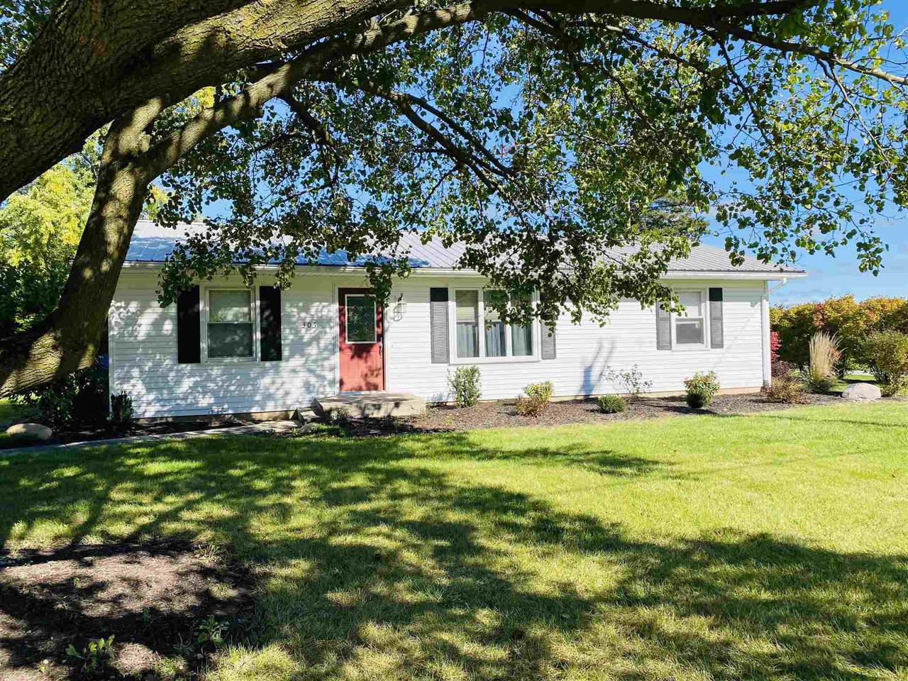 305 Dustman Road - Photo 1