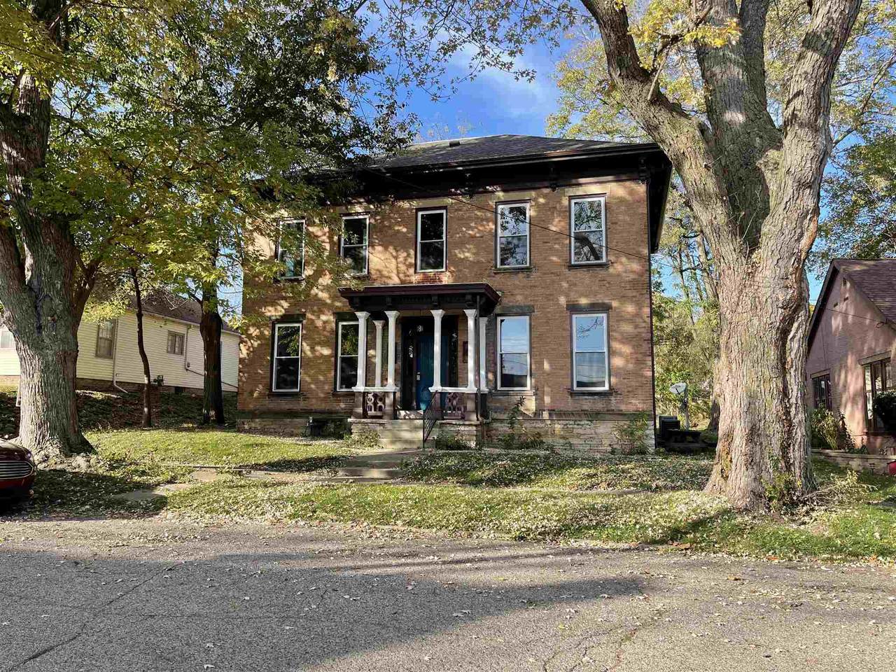 58 Sinclair Street - Photo 1