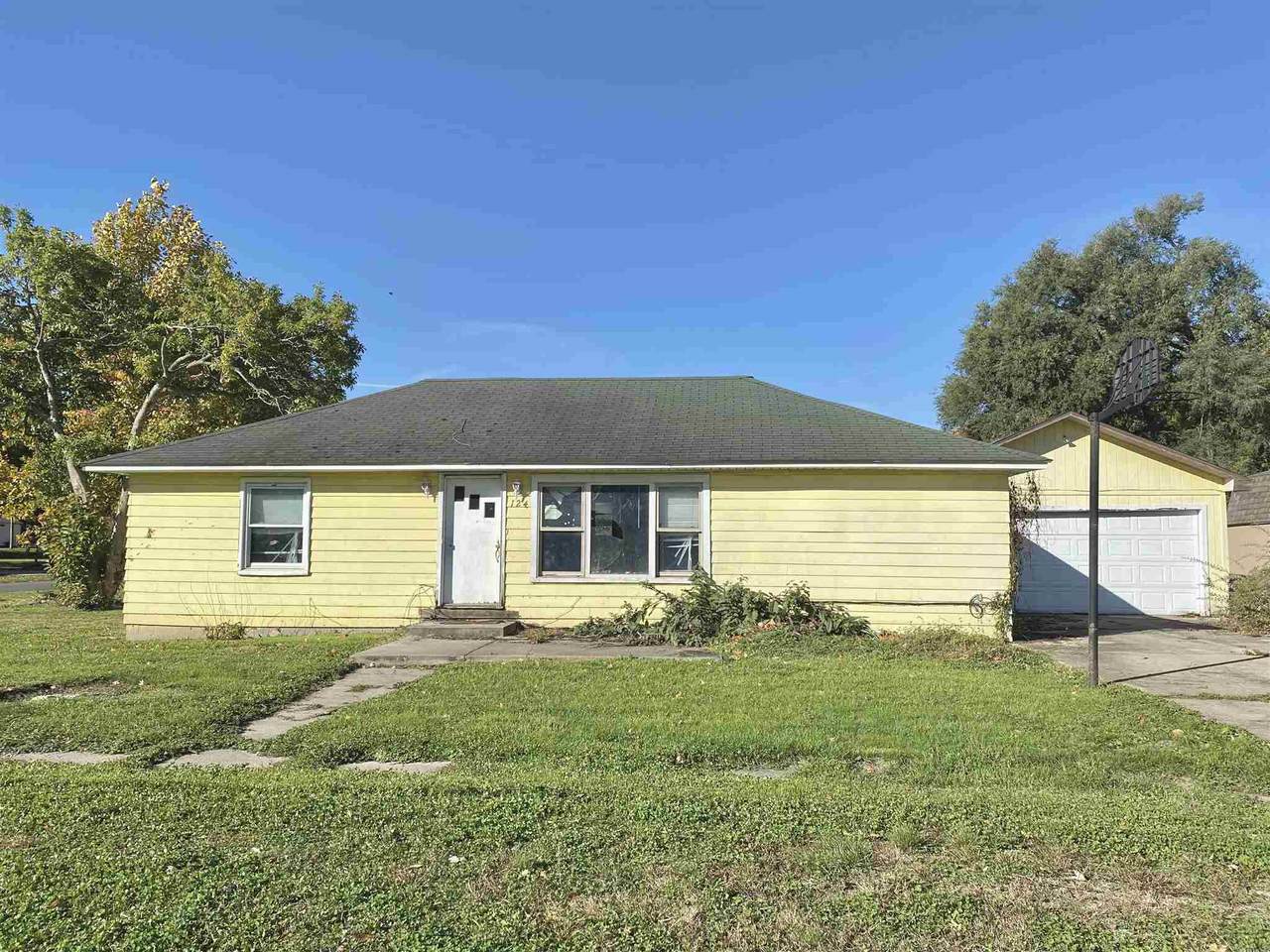 124 West Street - Photo 1