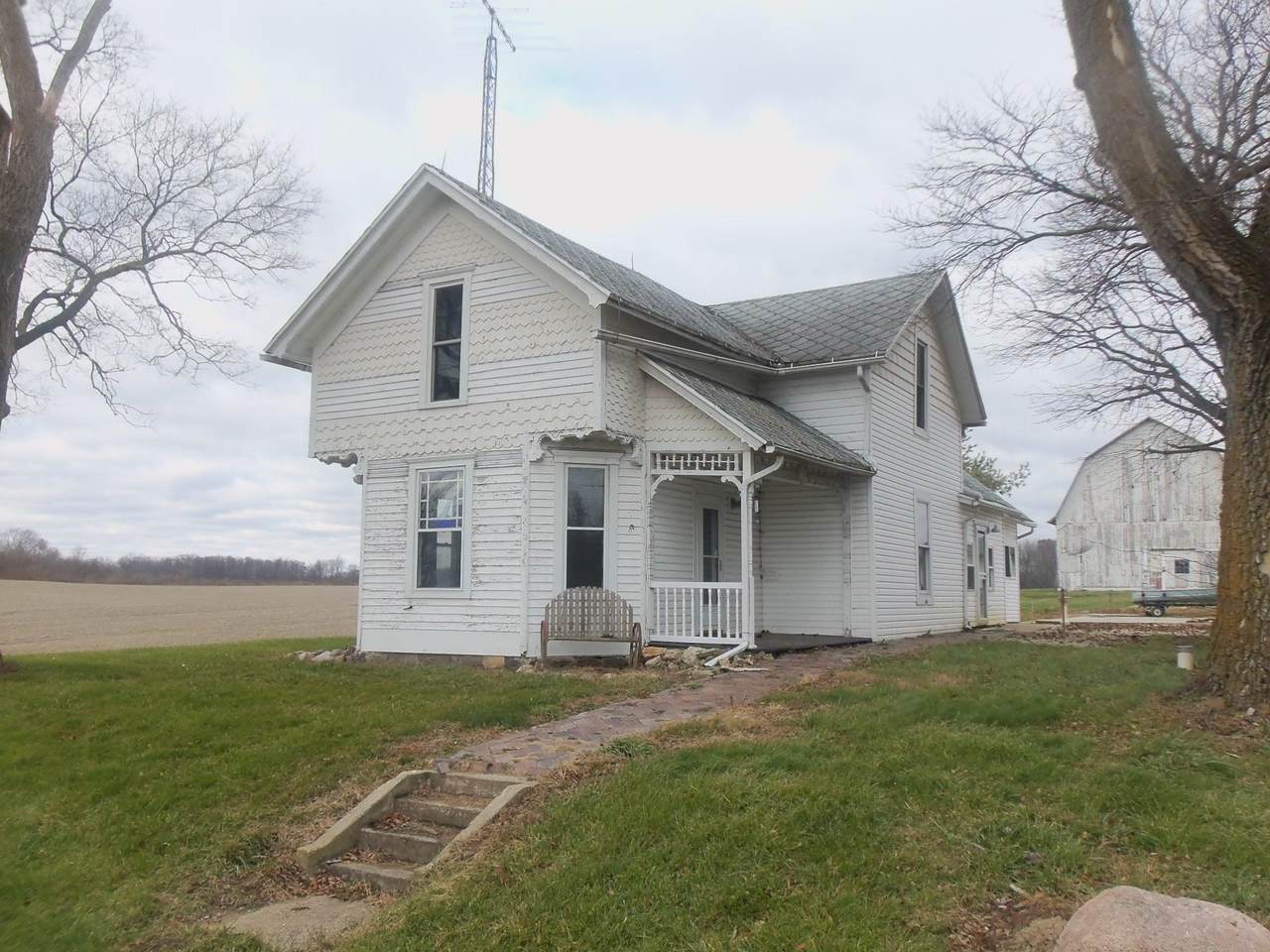4132 250 N. Road - Photo 1