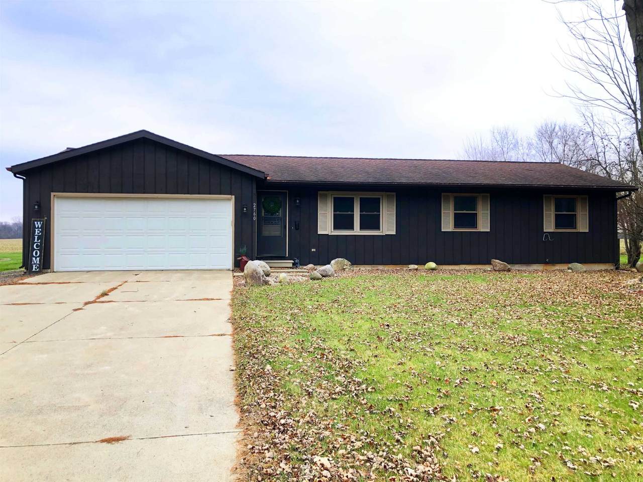 2760 Evergreen Drive - Photo 1