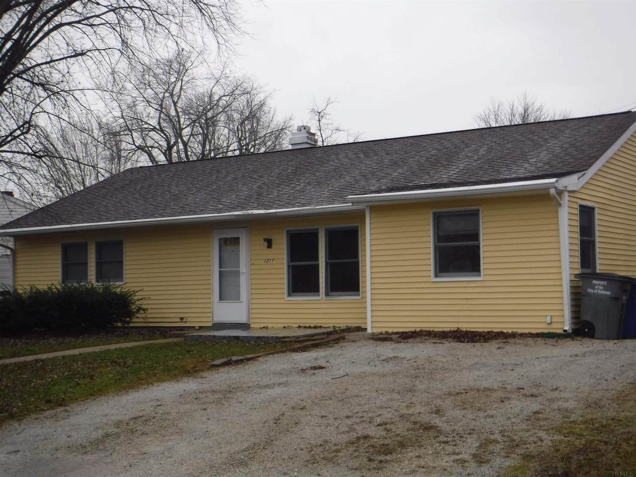 1217 Maplewood Dr Street - Photo 1