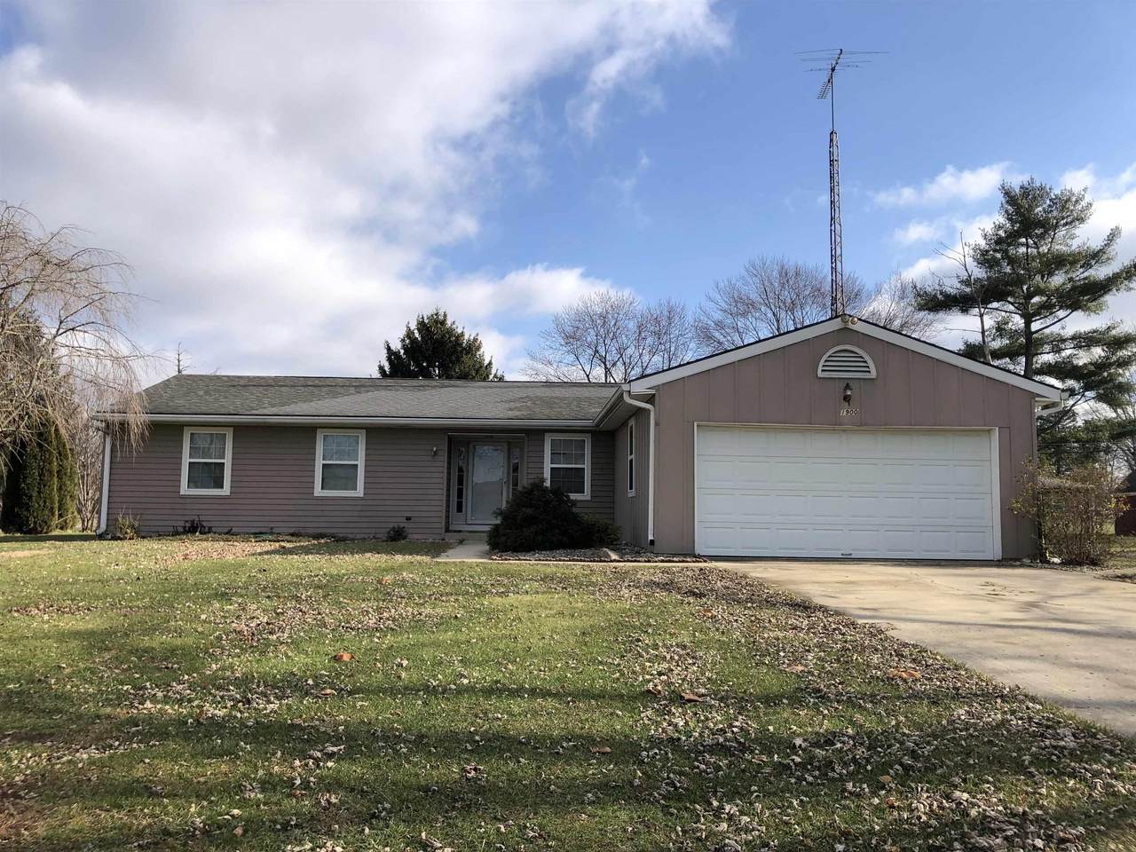 1900 Pleasant Drive - Photo 1