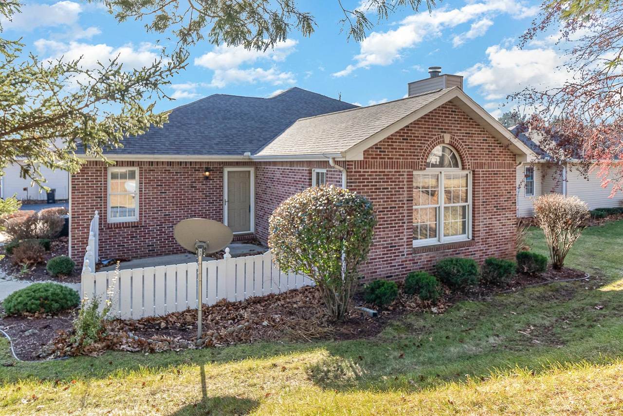 1603 Sawgrass Way - Photo 1