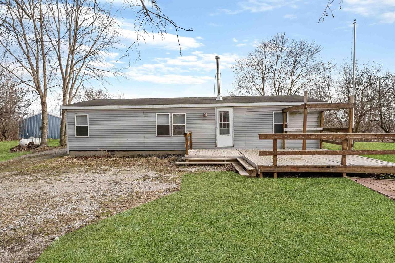 2265 State Road 205 - Photo 1