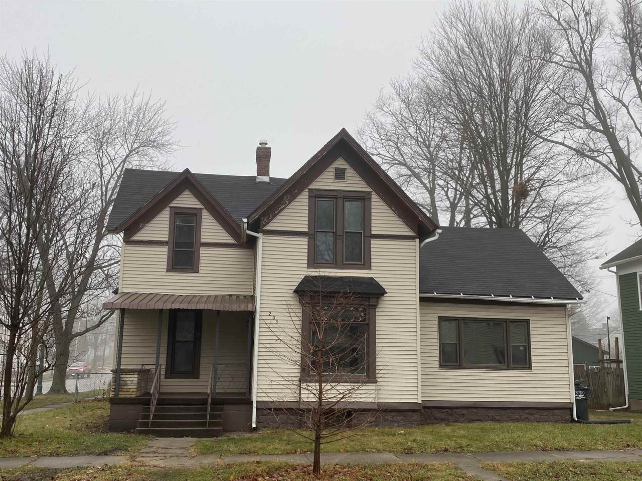 203 Oak Street - Photo 1