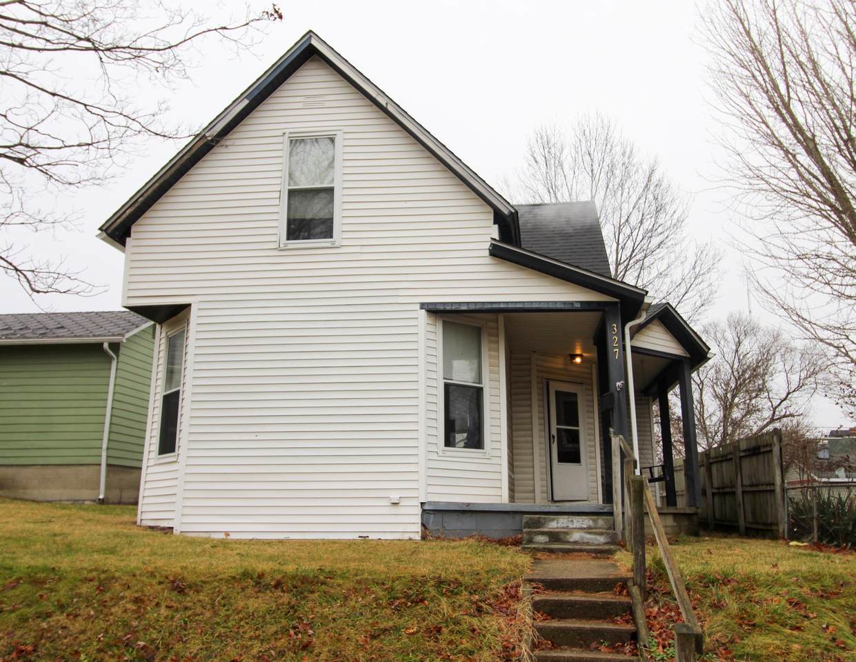 327 S C Street - Photo 1