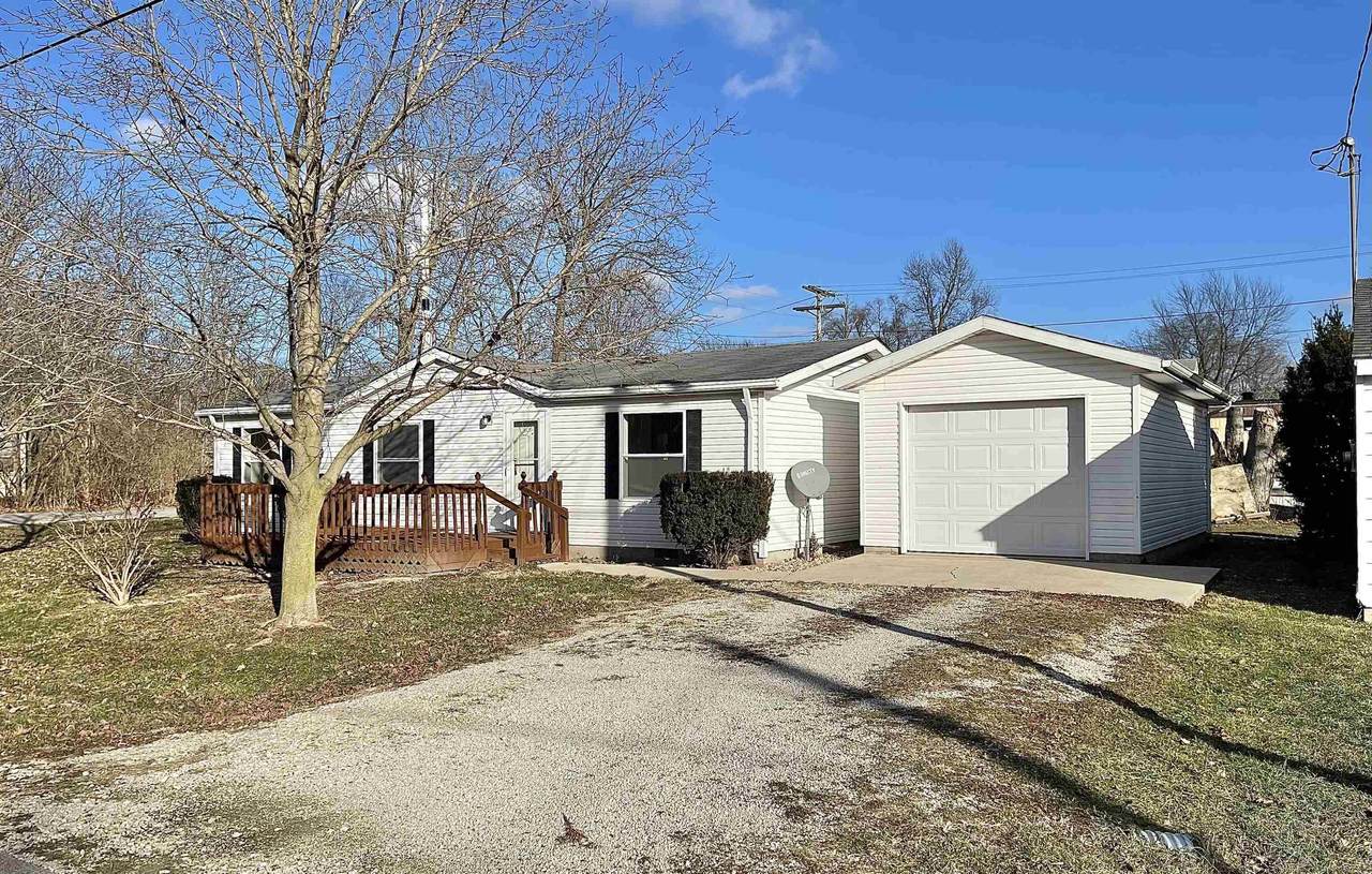 410 Center Street - Photo 1