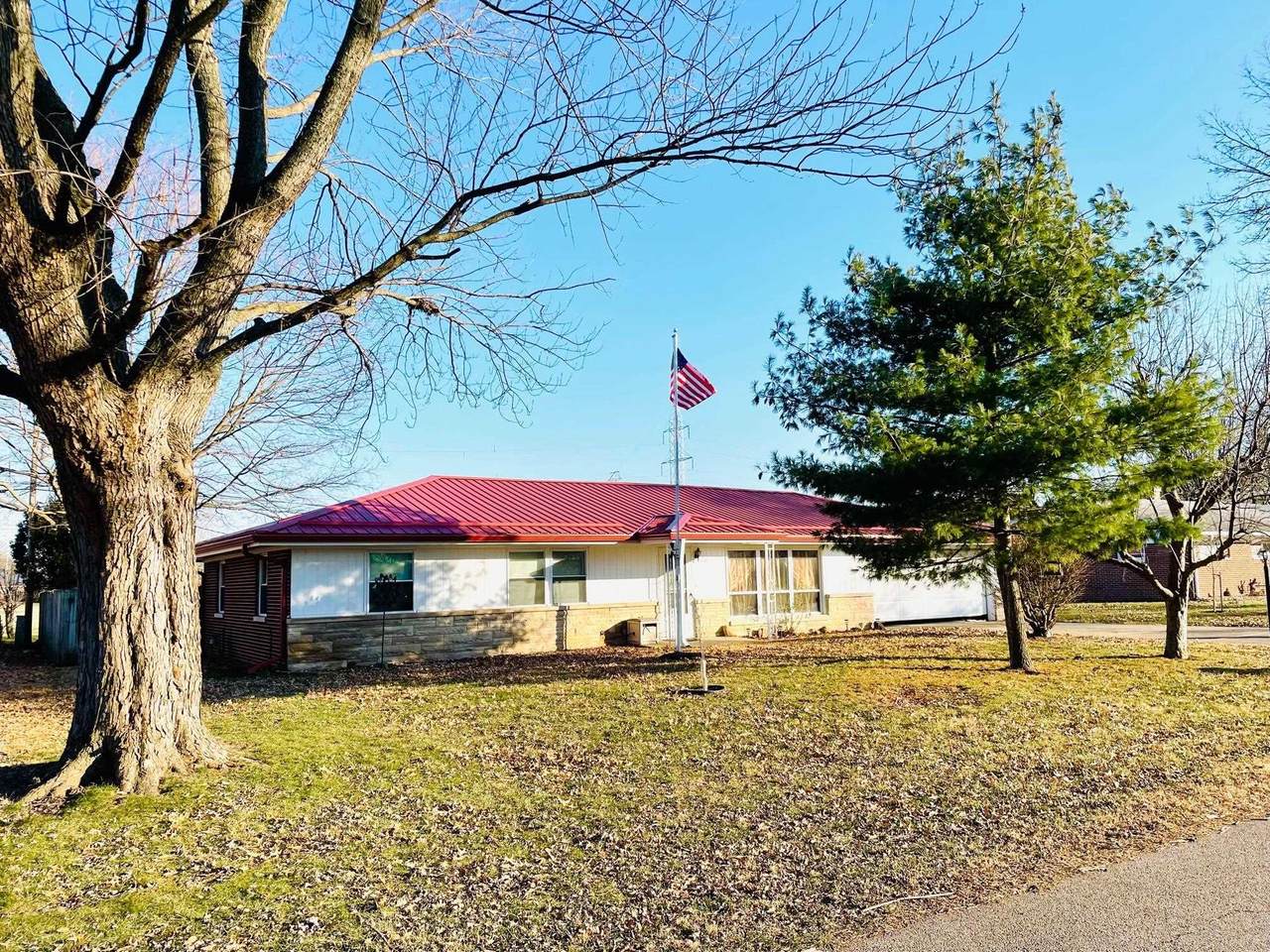 123 Eastland Drive - Photo 1