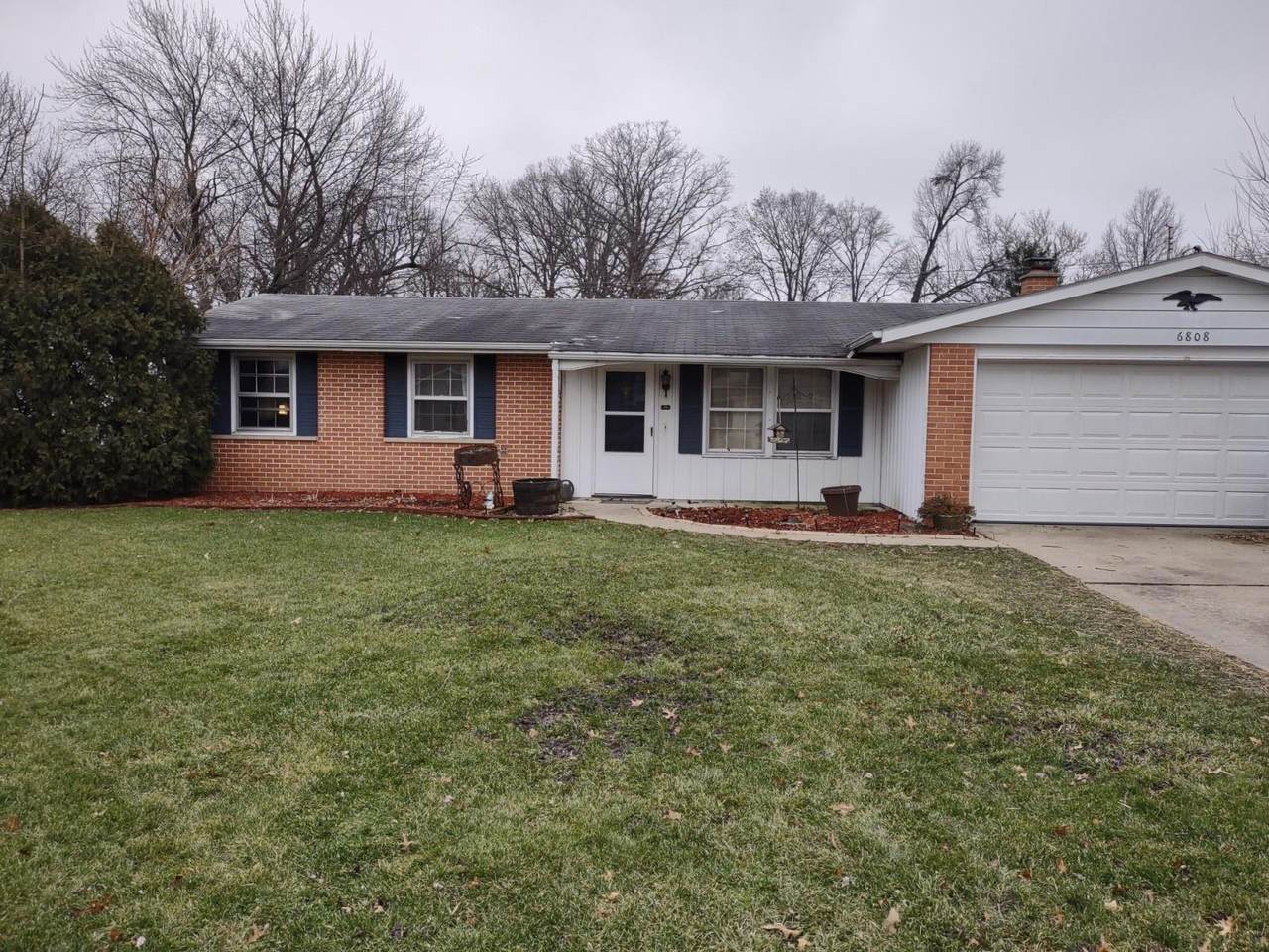6808 Rockdale Court - Photo 1