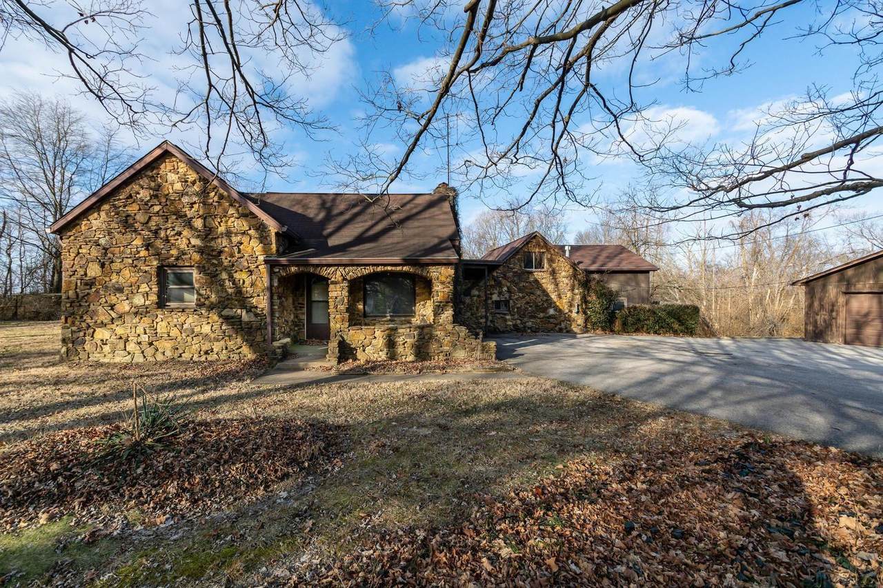 2323 Arlington Road - Photo 1