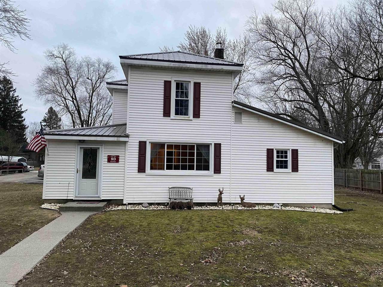 93 Pine Street - Photo 1