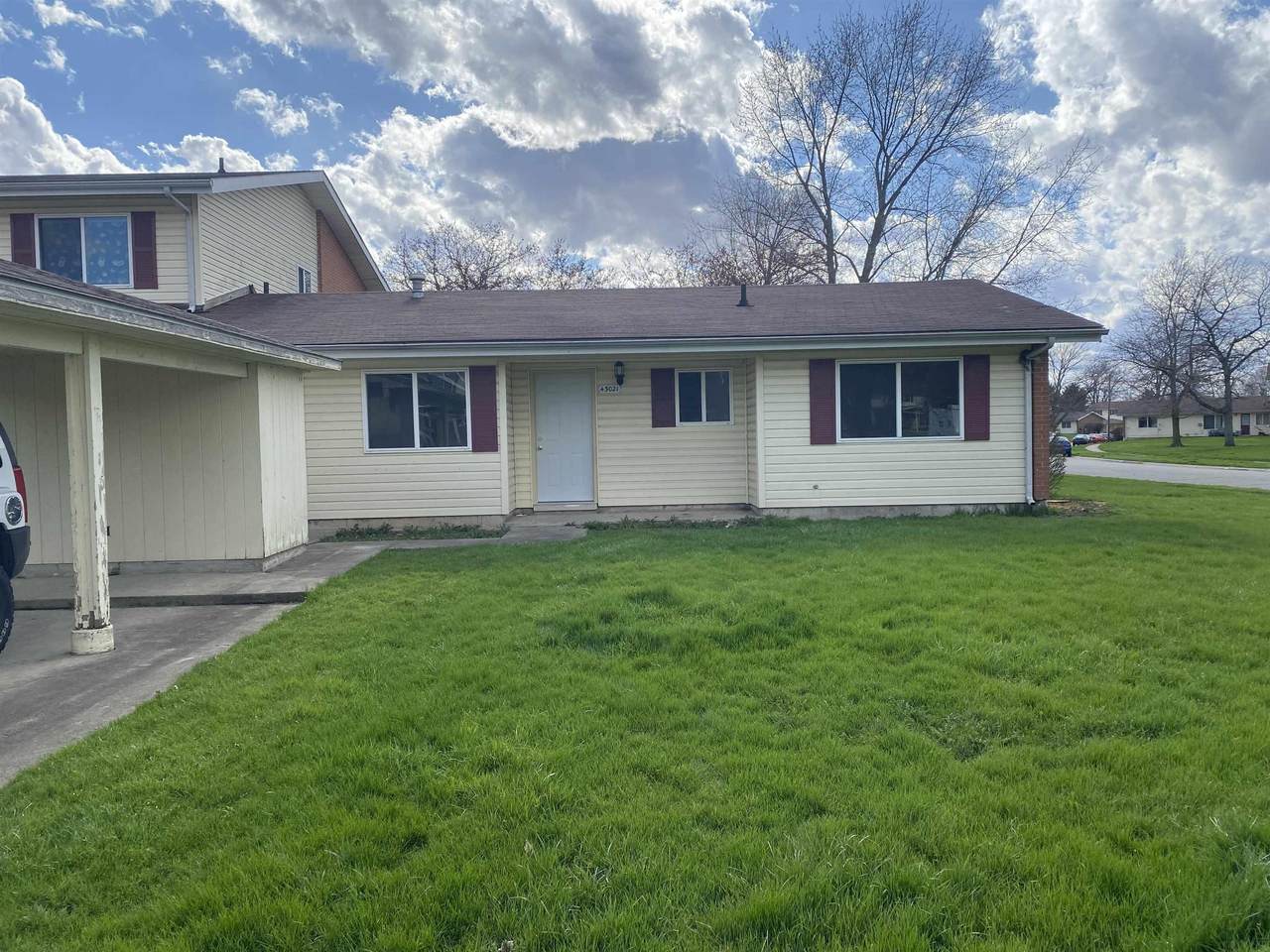 43021 Keesler Court - Photo 1