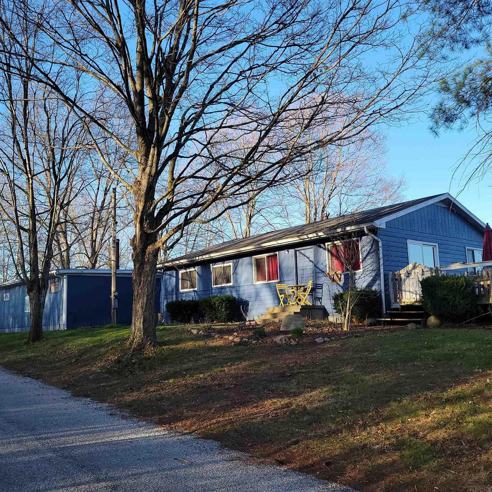 432 400 W. - Photo 1