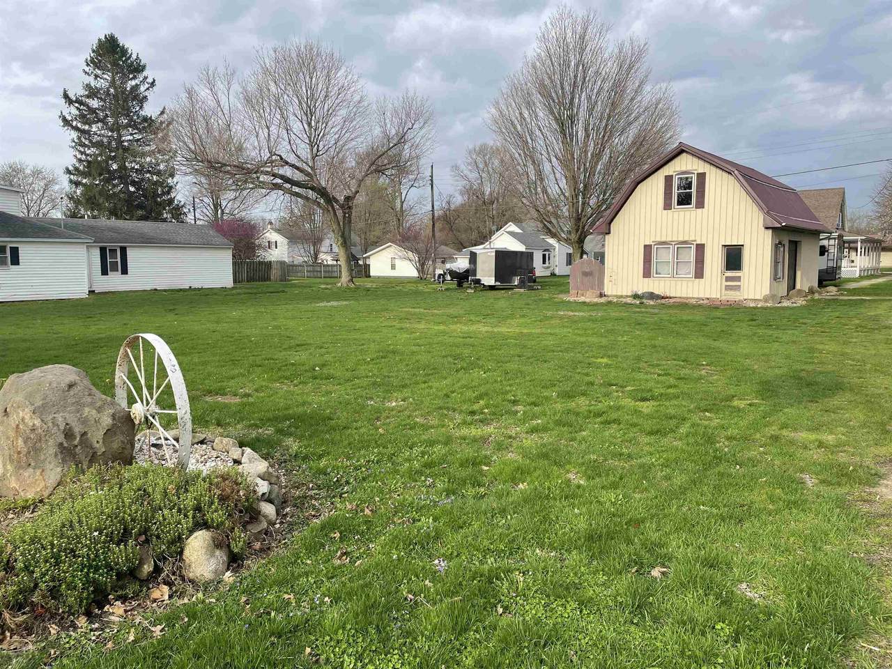 407 Thompson Street - Photo 1
