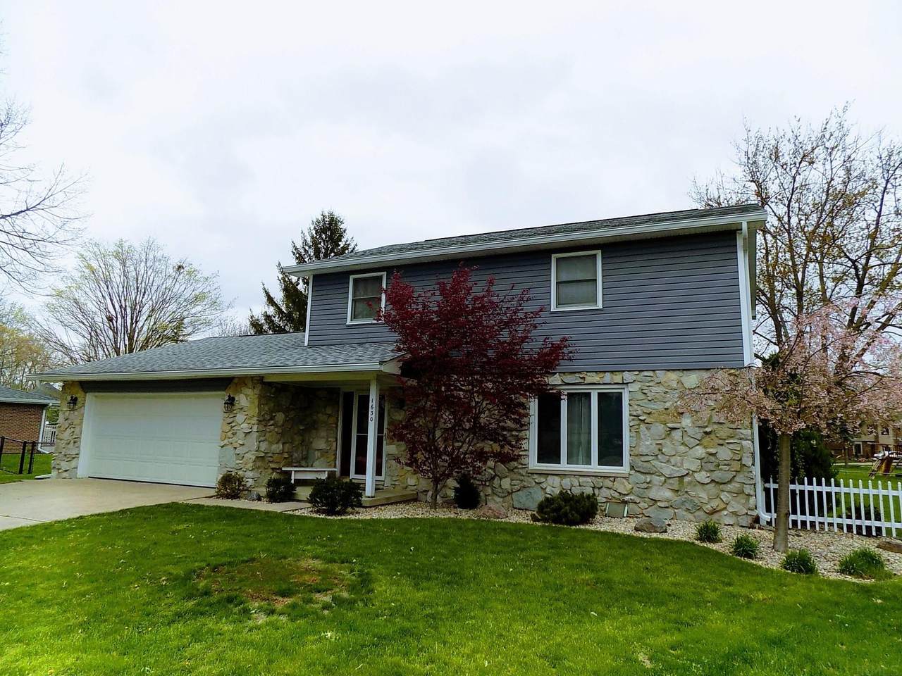 1630 Osage Drive - Photo 1